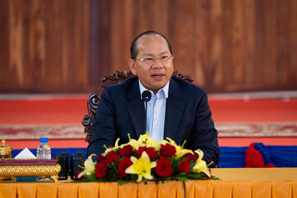 ឯកឧត្តម ម៉ៅ ធនិន អភិបាលខេត្តកំពត អញ្ជើញជួបសំណេះសំណាលយ៉ាងជិតស្និទ្ធជាមួយលោកគ្រូ អ្នកគ្រូមត្តេយ្យសហគមន៍មកពីទូទាំងខេត្ត